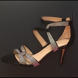 Marc Fisher Lexcie heel in black